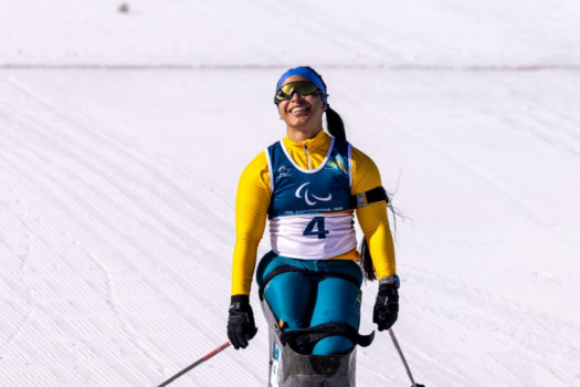 Elena Sena conquista 11º lugar no biatlo nos Jogos Paralímpicos de Inverno