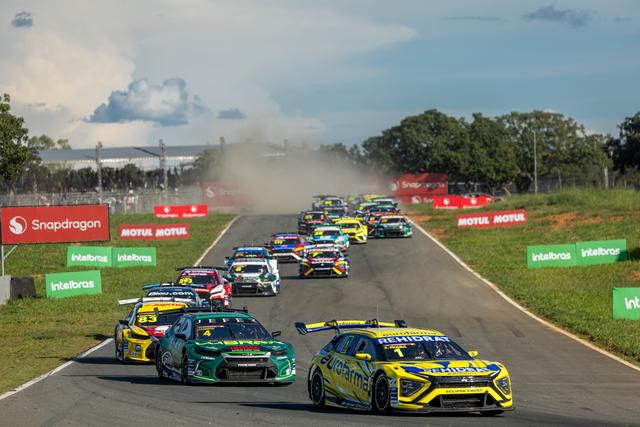 Veja o que aconteceu no automobilismo nacional neste final de semana