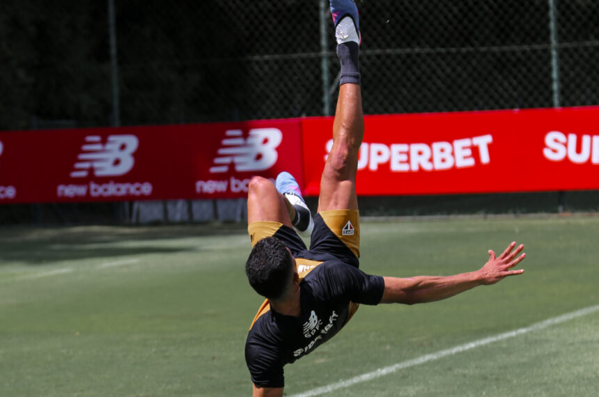 São Paulo realiza treino técnico pensando no Brasileirão