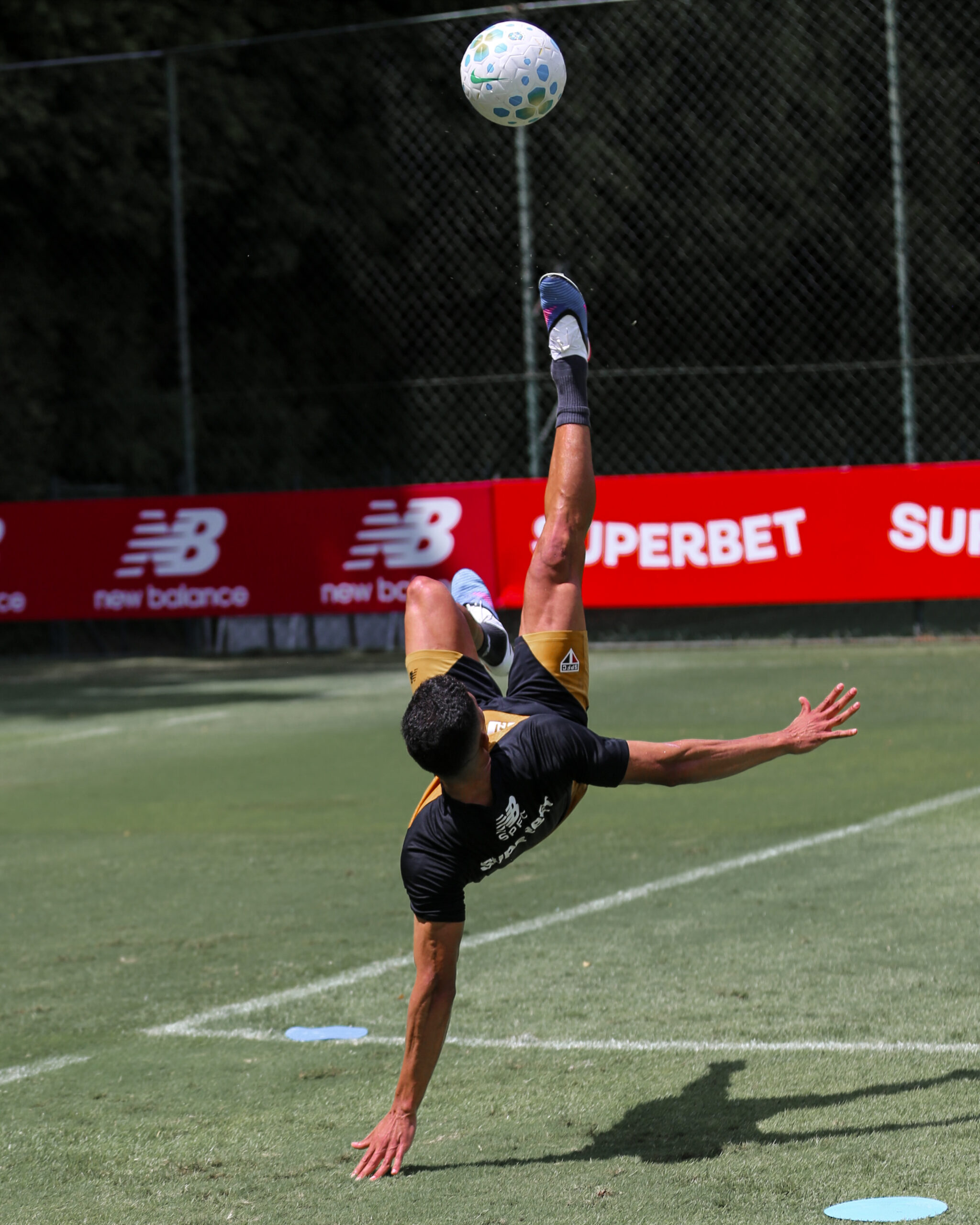 São Paulo realiza treino técnico pensando no Brasileirão
