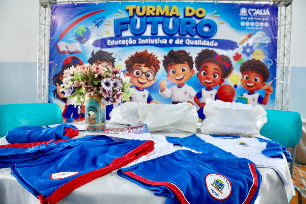 Mauá entrega uniformes para 16 mil alunos da rede municipal