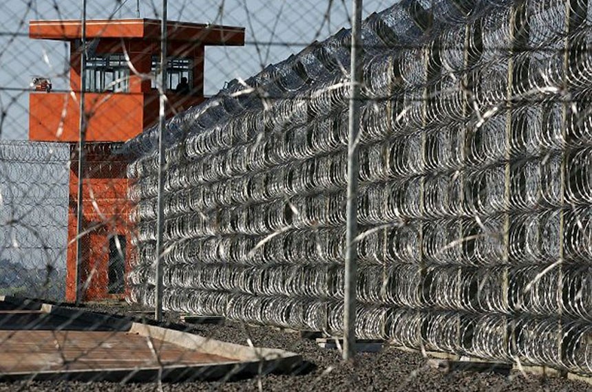 Lei Antifacção veta voto de presos provisórios e gera reação