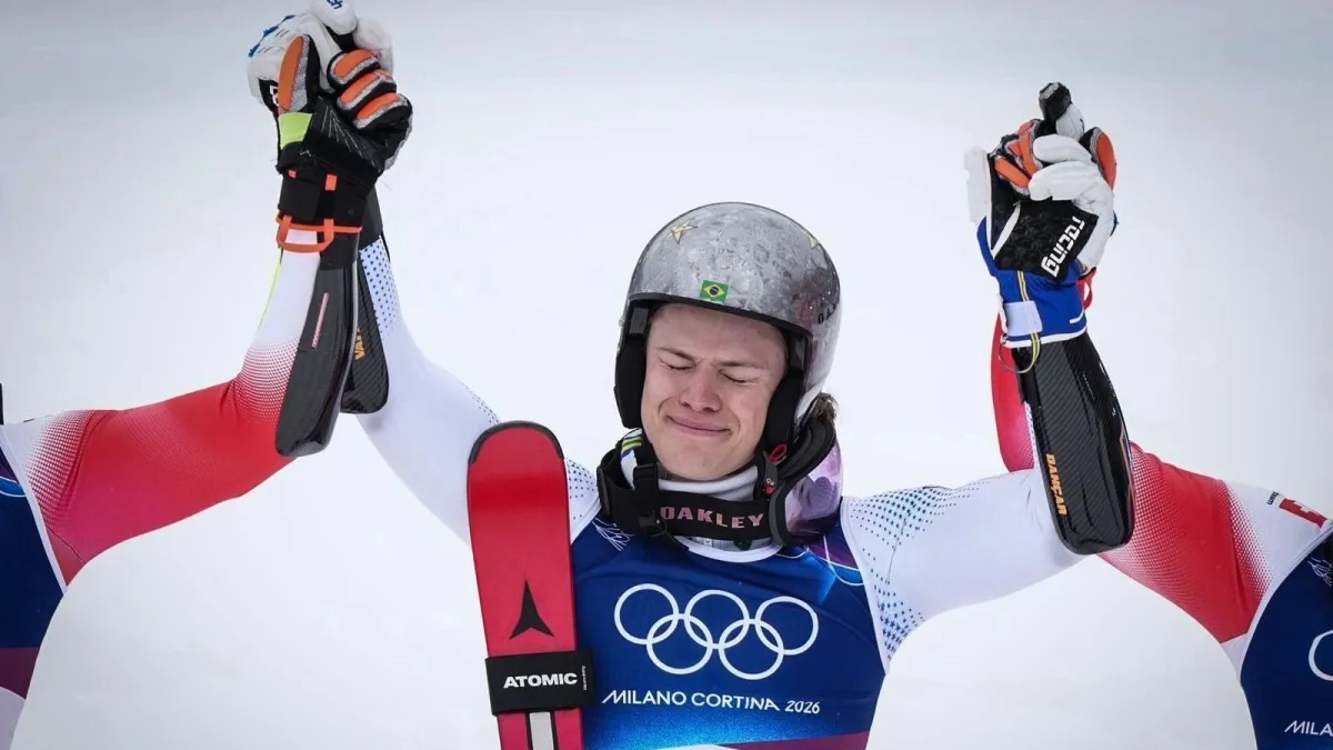 Lucas Pinheiro conquista ouro na Copa do Mundo de Esqui Alpino