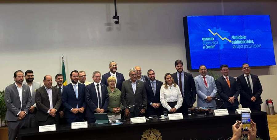 Marcelo Oliveira debate financiamento municipal em Brasília