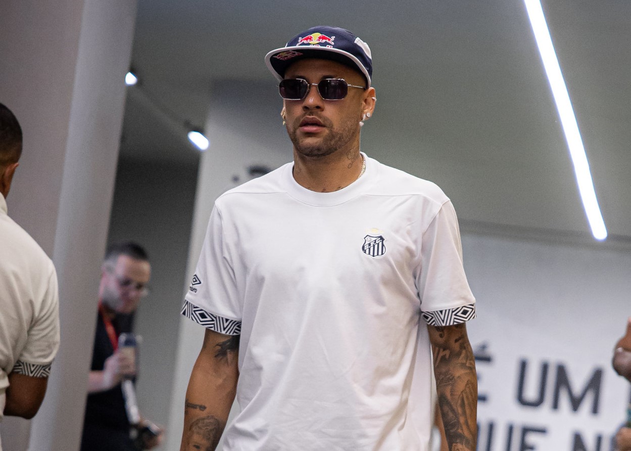 Para ex-presidente do Barcelona, venda de Neymar iniciou crise no clube