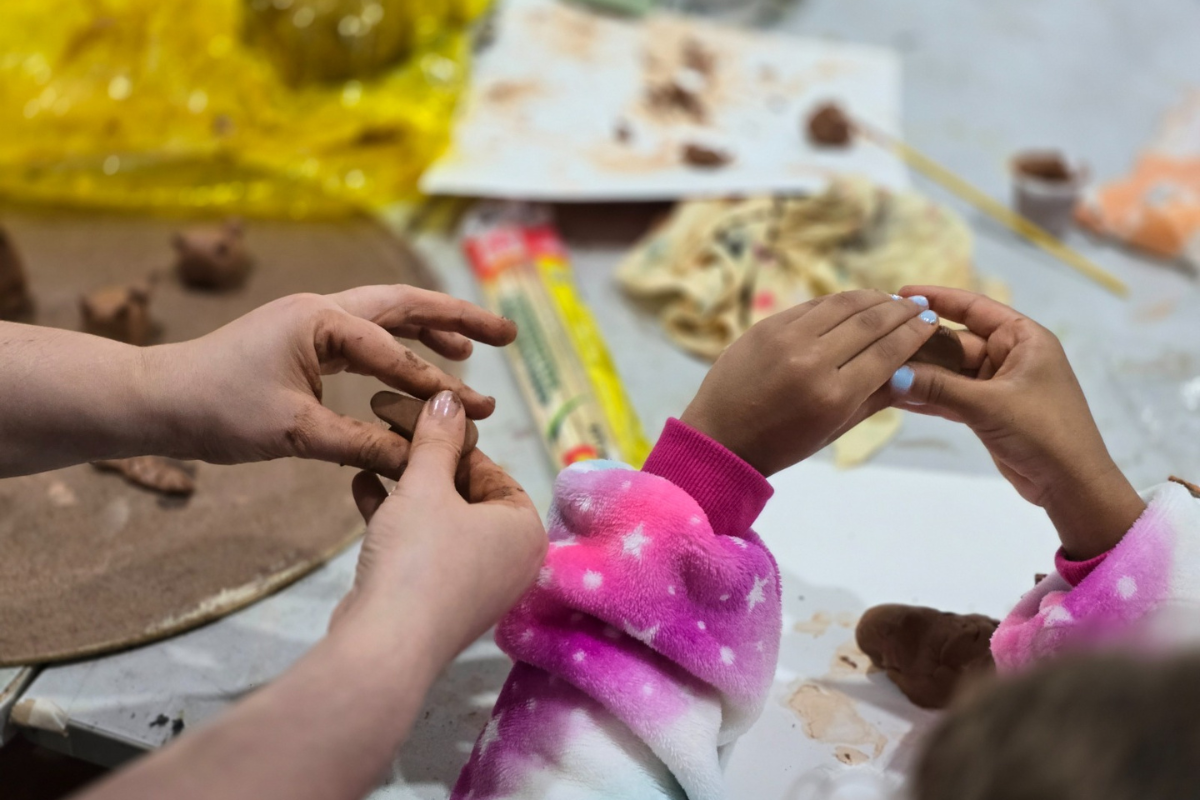 Ribeirão Pires abre ateliê de cerâmica com oficina gratuita