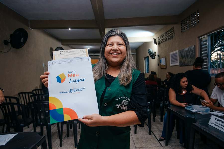 São Bernardo entrega 53 escrituras no Alvarenga