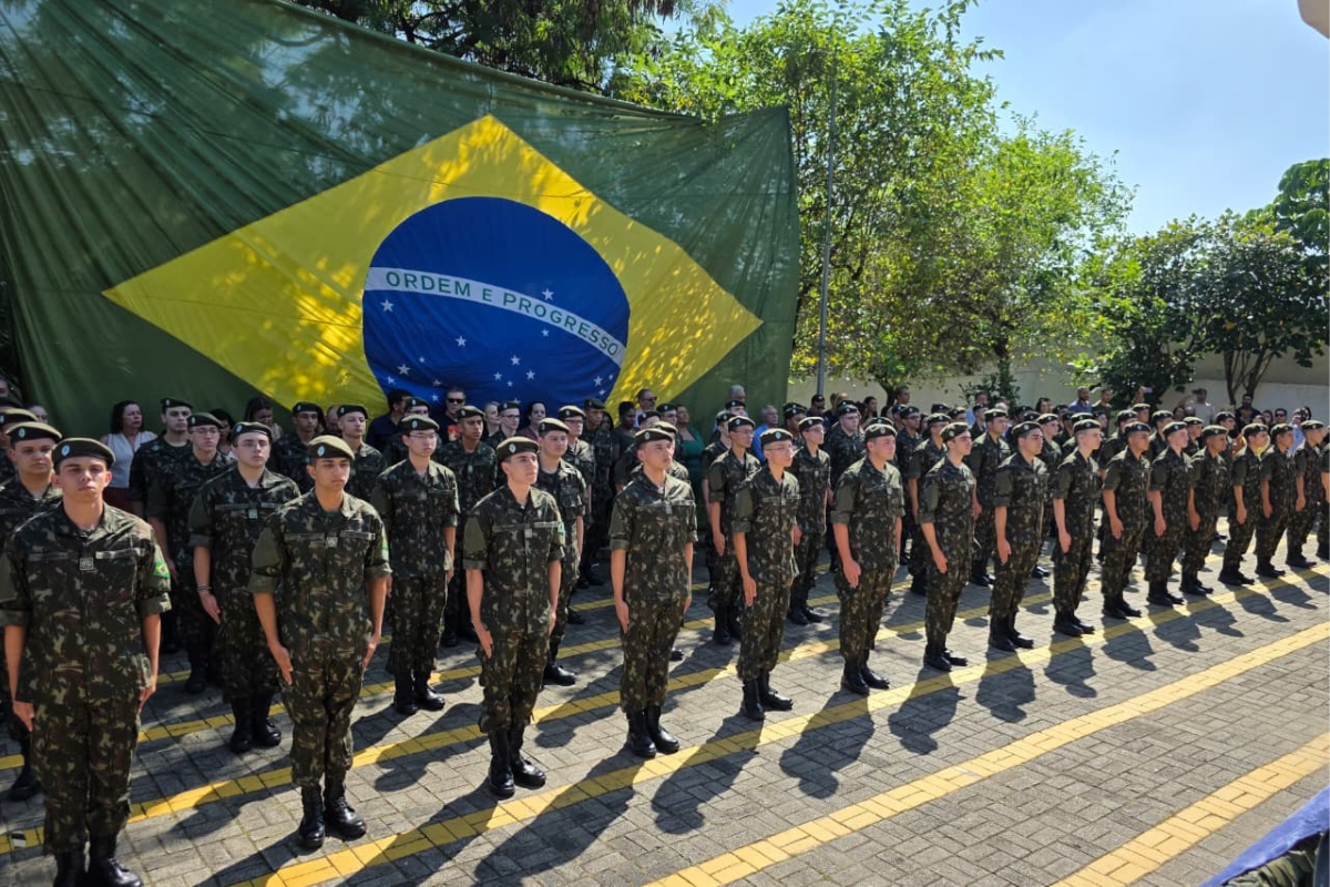 Tiro de Guerra realiza formatura de jovens em São Caetano