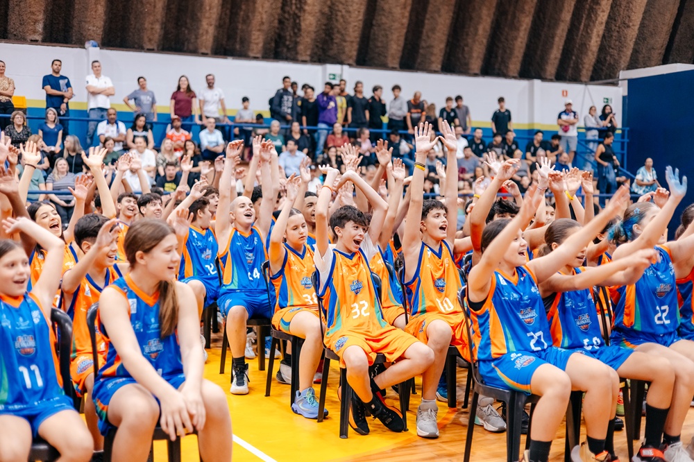 Basquete de São Bernardo recebe novos uniformes