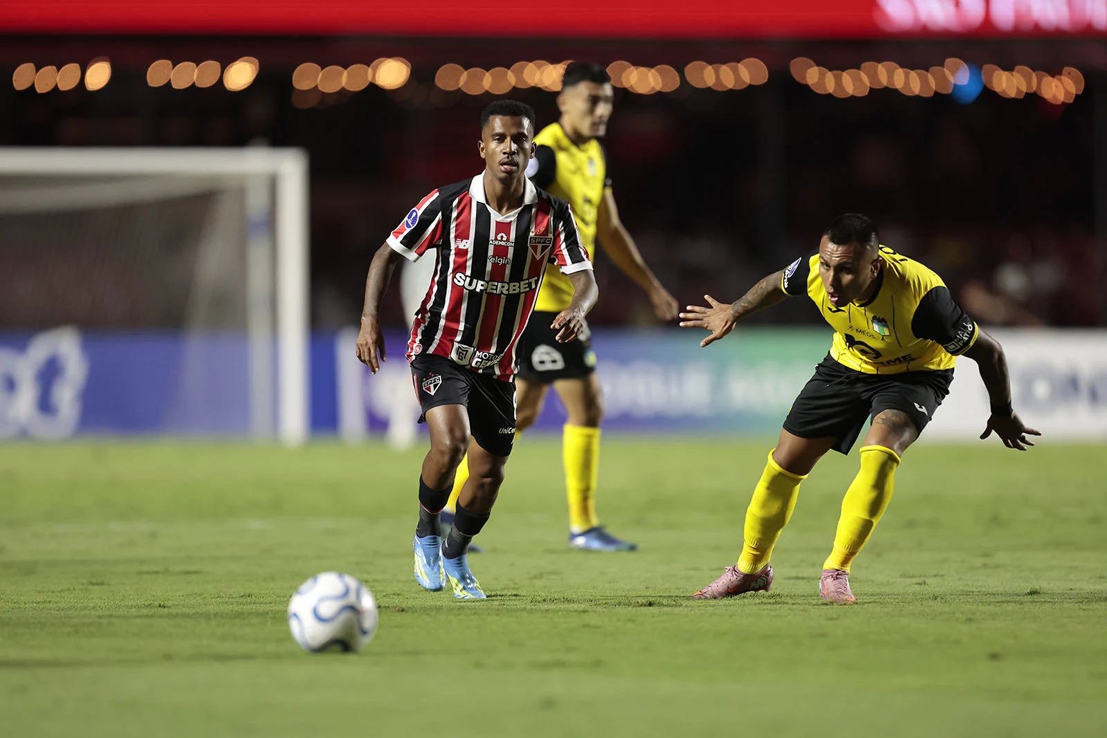 São Paulo com problemas: Marcos Antônio deve perder 13 jogos