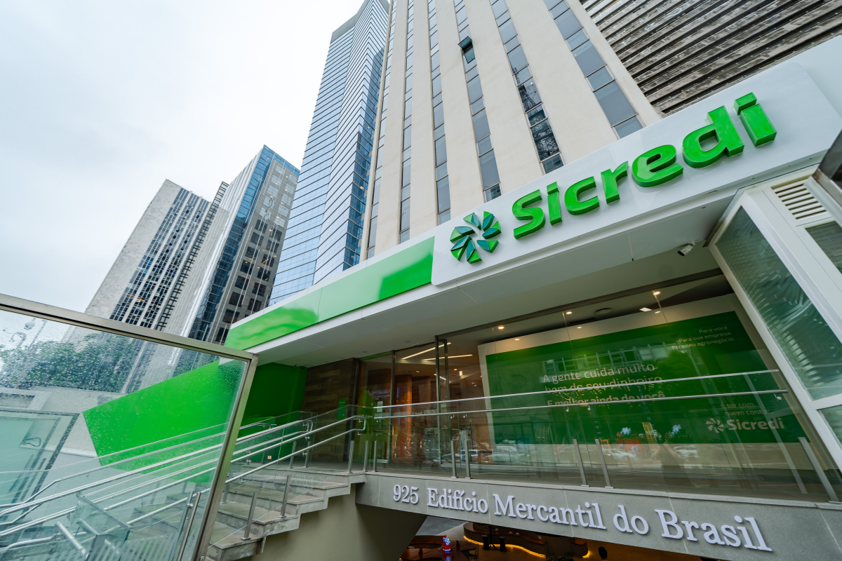 Sicredi consolida posição no ranking global da Forbes em 2026