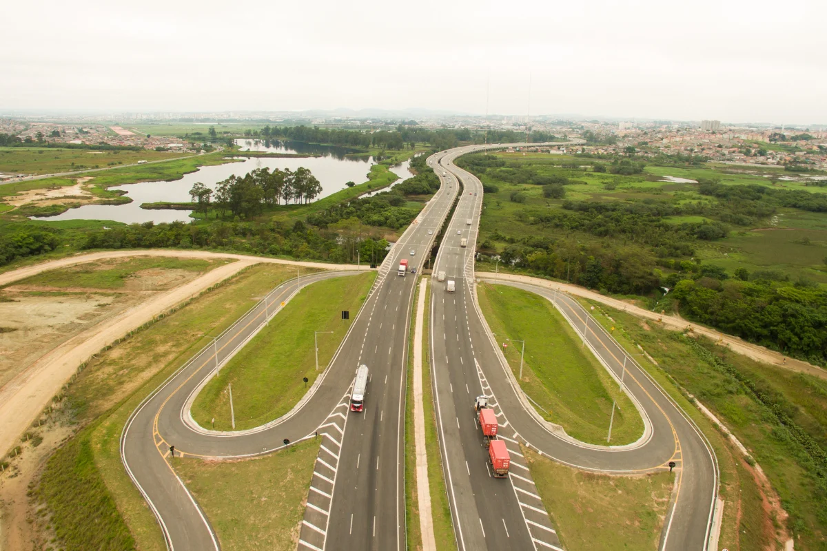 Feriado de Tiradentes deve levar 919 mil veículos ao Rodoanel