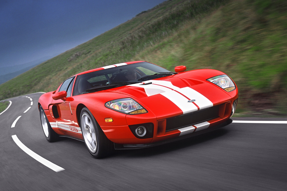 Frota histórica da Ford vira inspiração para carros do futuro