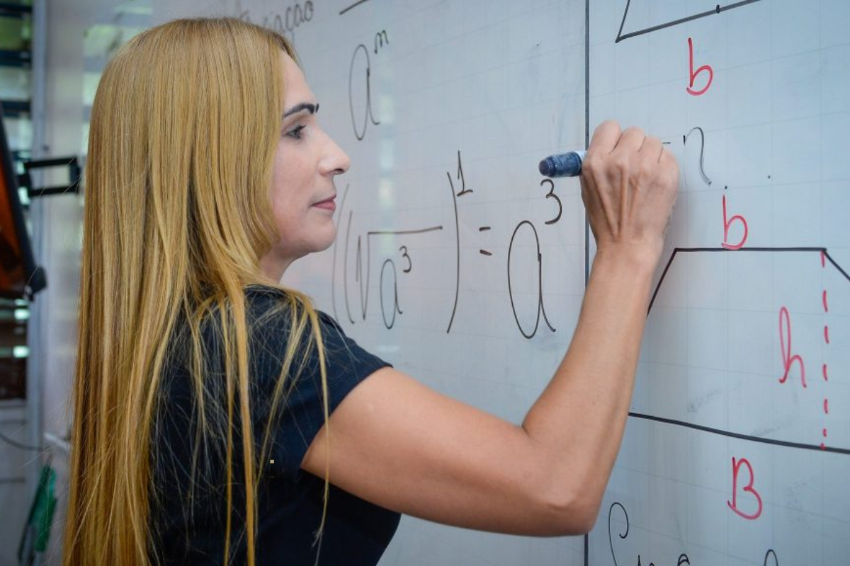 Violência nas escolas atinge 3 em cada 4 professores por semana