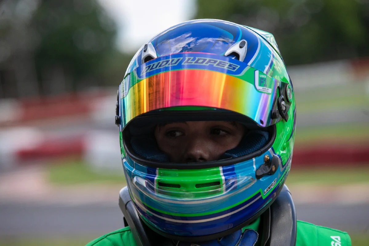 Dudu Lopes segue no top 5 da F4 Júnior do Campeonato San Marino