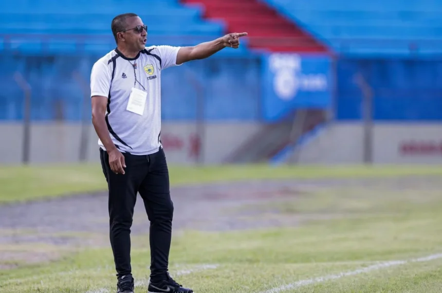Técnico Marcos Fabiano - Mauá FC