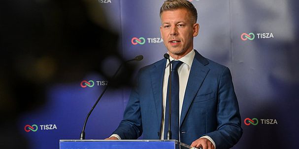 Péter Magyar promete reaproximação da Hungria com UE