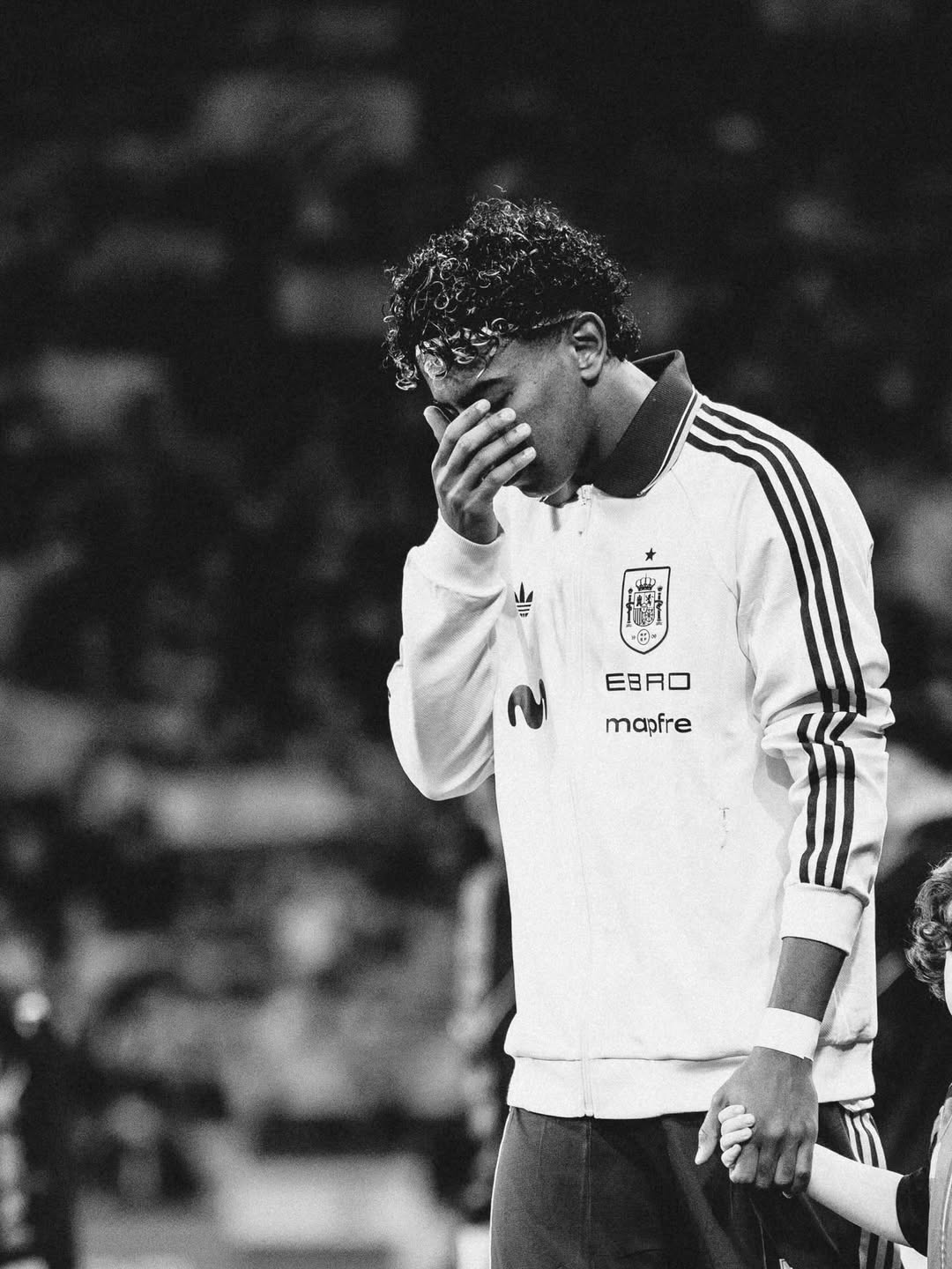 Lamine Yamal se pronuncia após caso de intolerância religiosa na Espanha