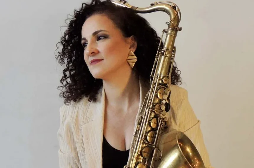 Sintia Piccin - Itaú Cultural