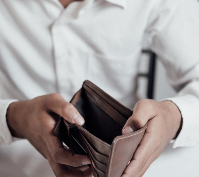 Economia - Falta de Dinheiro - Finanças