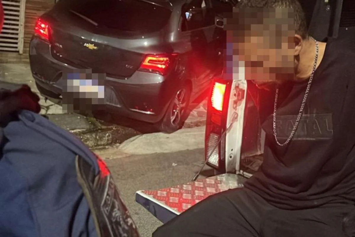 GCM de Mauá recupera carro furtado após perseguição