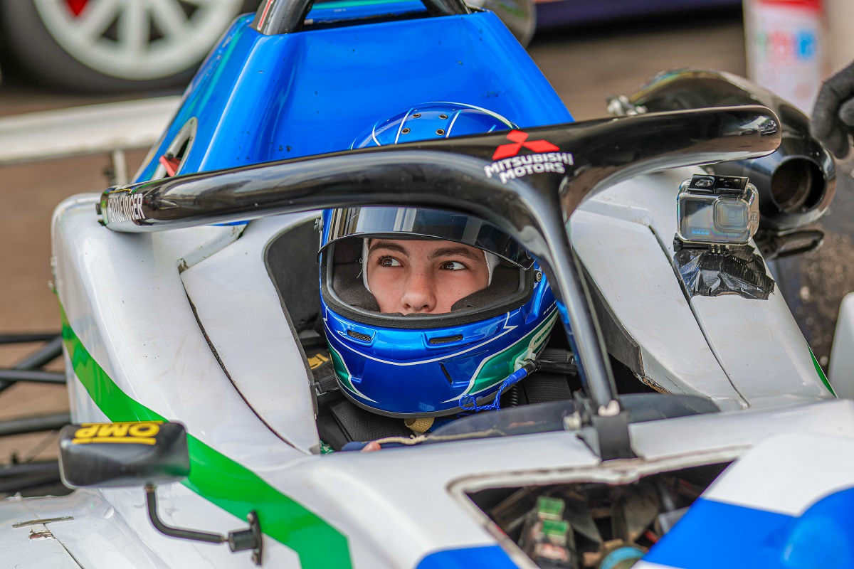 Henrique Krüger intensifica treinos para a temporada 2026 da F-Delta