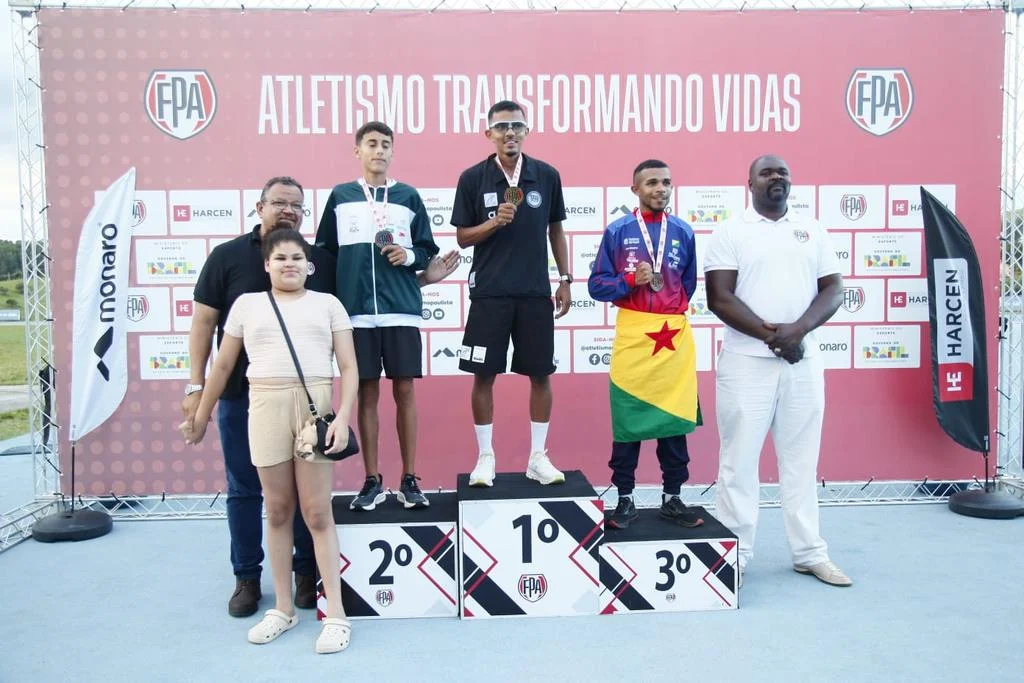 Jadel Gregório defende união de gerações para fortalecer o atletismo