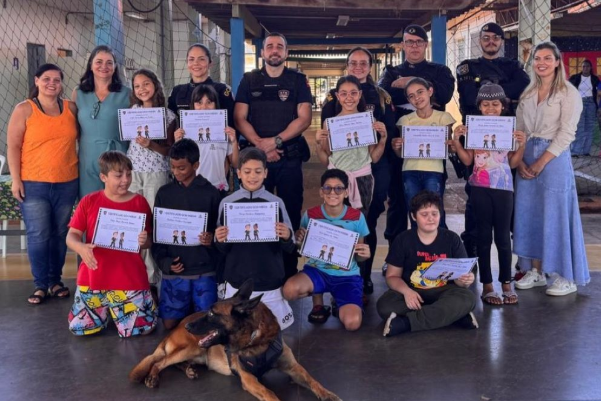 GCM de Rio Preto combate bullying em projeto nas escolas
