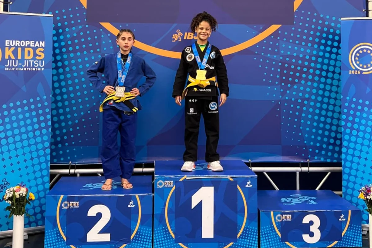 Rebeca Bem-te-vi conquista ouro no jiu-jitsu em Dublin
