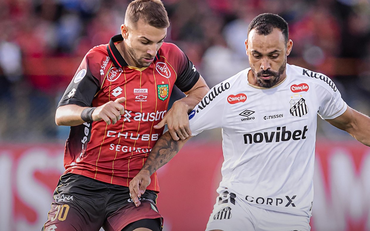 Santos desperdiça chances, sofre gol olímpico e estreia na Sul-Americana 2026 perdendo