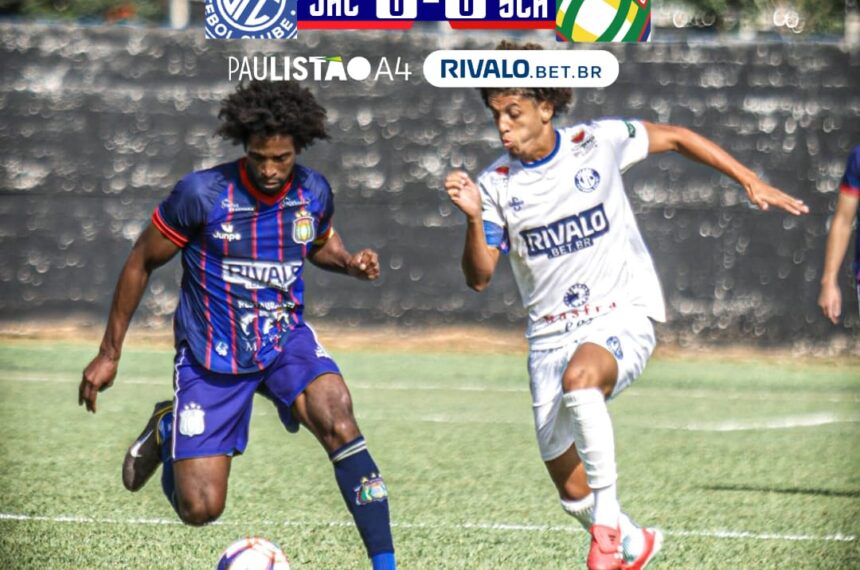 São Caetano ficou no empate sem gols com o Jacareí - (foto: @2gtfotos)