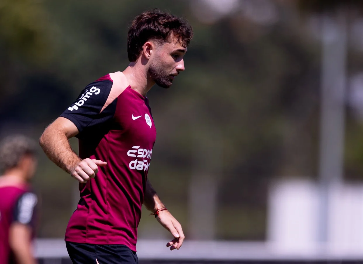 Corinthians encerra preparação para enfrentar o Vitória; veja o time