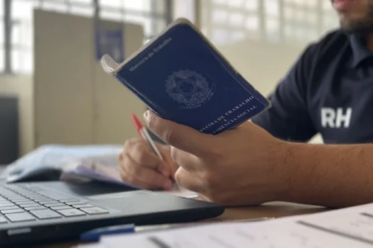 PAT de SJC abre semana com 620 vagas de emprego