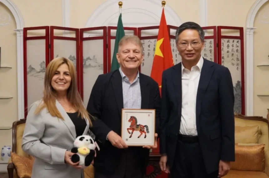 Aldemo Garcia - Jantar na residência do cônsul-geral da China em São Paulo, Embaixador Yu Peng