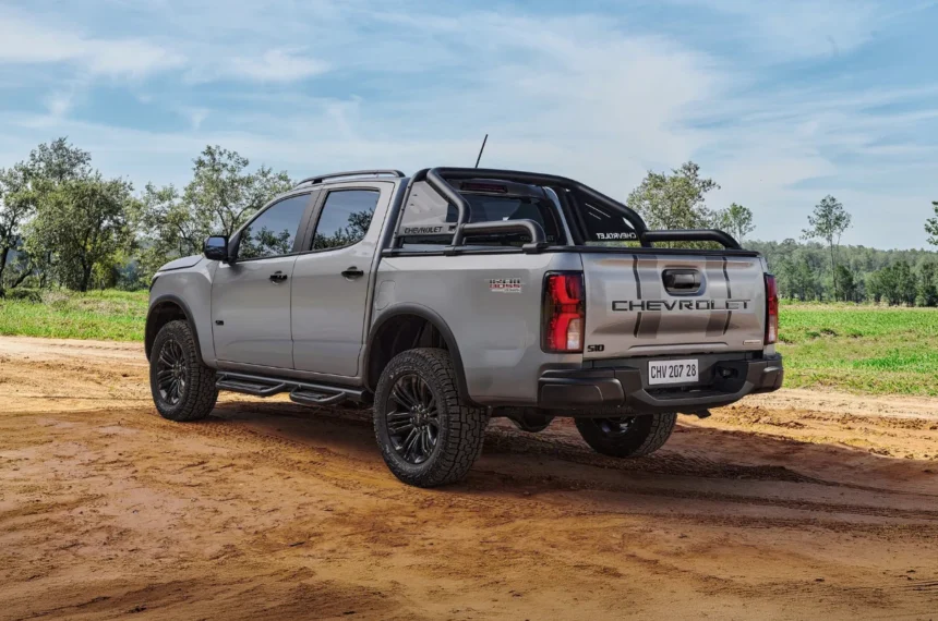 Versões especiais Chevrolet S10 Trail Boss e Trailblazer Midnight