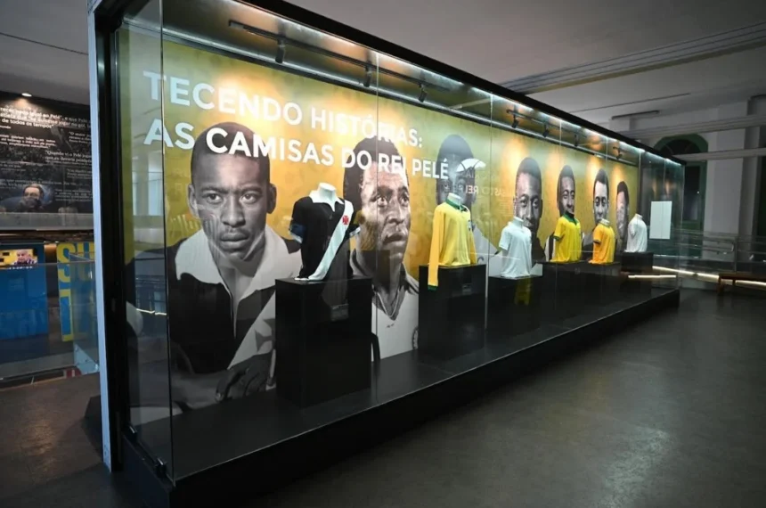 Acervos históricos no Museu Pelé - (Henrique Teixeira/Prefeitura de Santos)