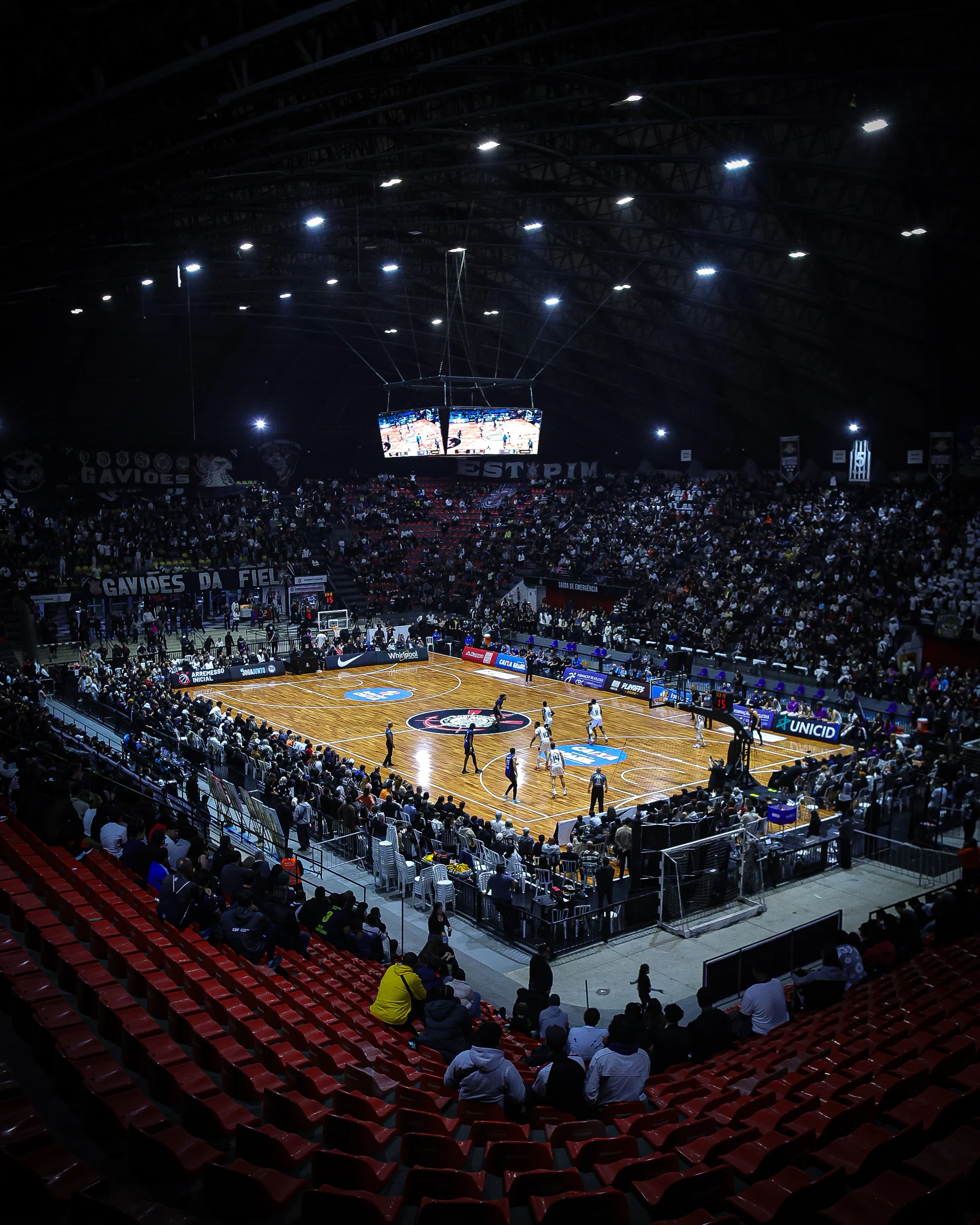 Corinthians corta 30% do orçamento, mas mantém basquete