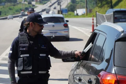 Lei Seca fiscaliza 1,2 mil motoristas no Grande ABC