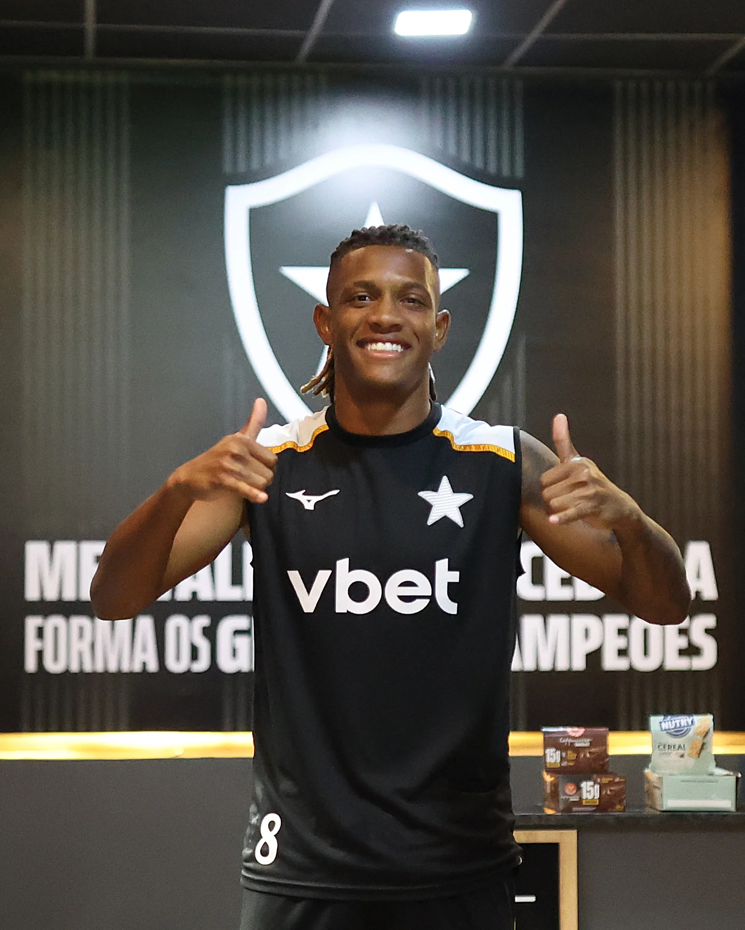 Palmeiras reencontra Danilo após negociação frustrada na última janela