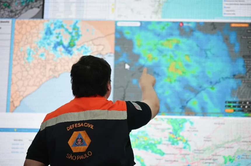 Defesa Civil alerta para frente fria e queda de temperatura em SP