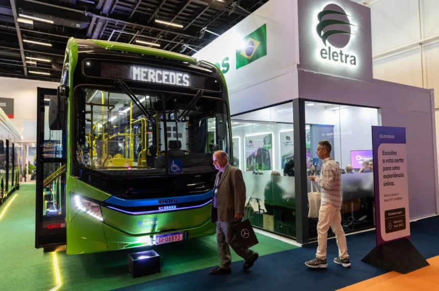 Estande da Eletra na Lat.Bus 2024 - Transporte