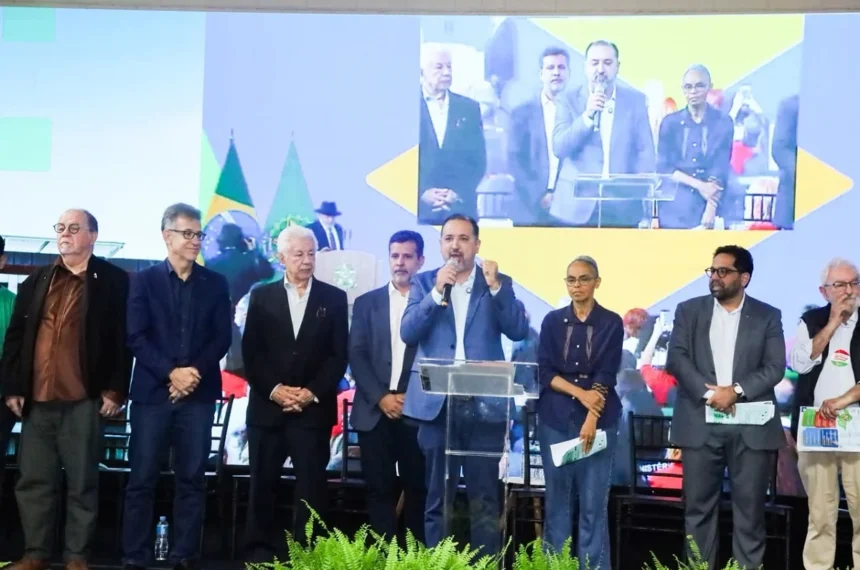 Prefeito Marcelo Lima e demais autoridades na inauguração da IFSP em Mauá - (Diego Barros/Prefeitura de Mauá)