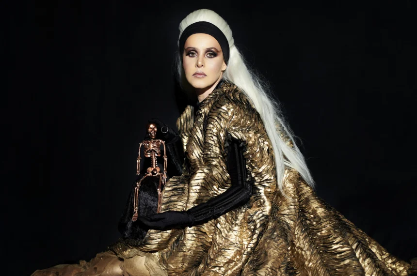 Leona Cavalli 