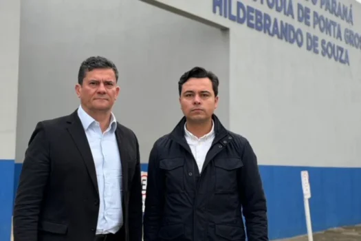 Sergio Moro visita Filipe Martins e cobra progressão de pena