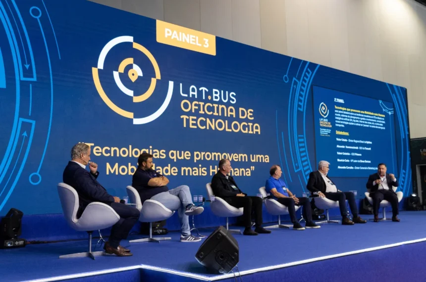 "Oficina de Tecnologia" na Lat.Bus