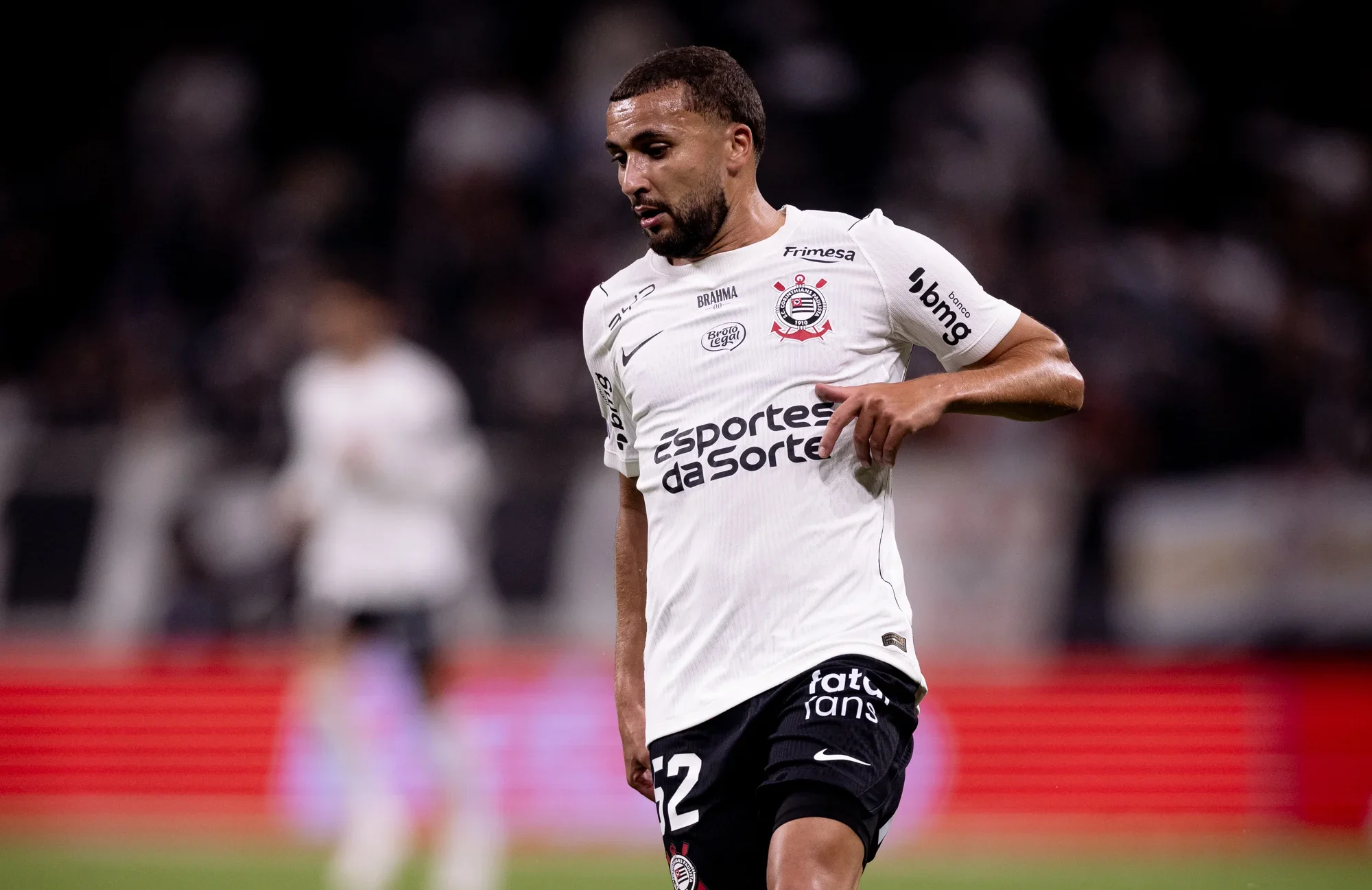Lesão garante Labyad no Corinthians em 2027