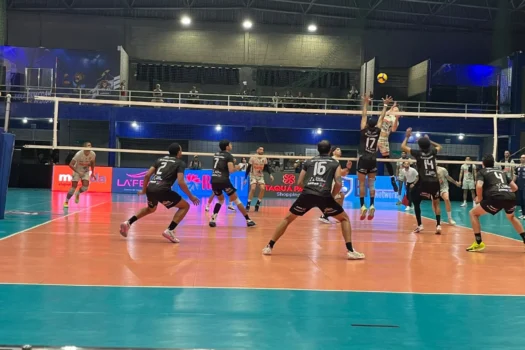 Vôlei Mania Itaquá vence e chega à final da Superliga C
