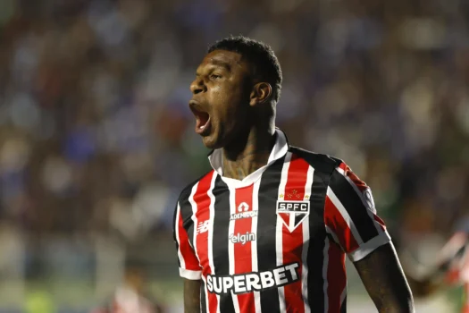 Arboleda volta a pedir desculpas e disse que quer reconquistar o são-paulino: &#8220;Pouco a pouco&#8221;