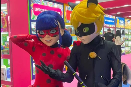 Ladybug e Cat Noir participam de encontro gratuito em Barueri