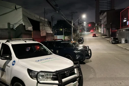 Operação em Santo André captura procurado e aplica 27 autuações